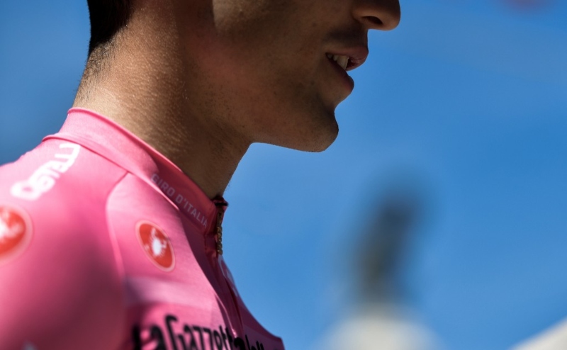 Ewan wins Stage 8 of the Giro d’Italia, Conti retains the Maglia Rosa