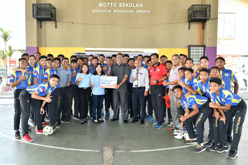 Edra taja Sekolah Sukan Melaka untuk latihan bola sepak di ...