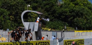 Rea takes commanding lights-to-flag WorldSBK Race 1 victory