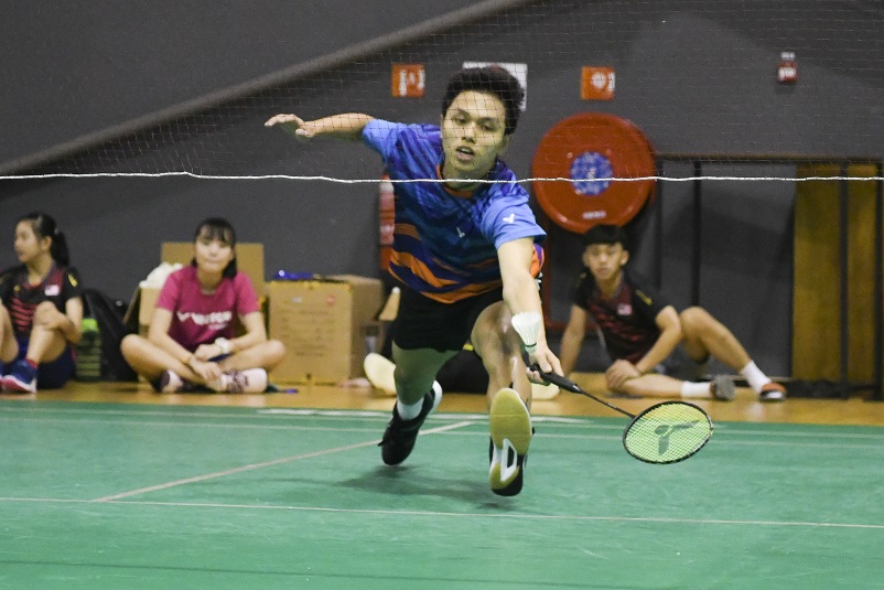 Kok hong jacky jing Badminton: Zhen