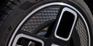 Premiere of the first fully electric MINI Cooper SE Convertible