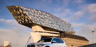 BMW iX5 Hydrogen pilot fleet launches