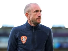 Roar on the hunt for new Head Coach as Smith heads overseas