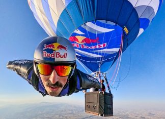 Waltenspiel Carves 200 km/h Wingsuit Line Through Cappadocia’s Balloon Skyline