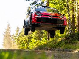 Pajari inherits Finland lead after Ogier crashes out