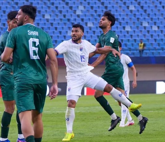 Thailand stroll past Pakistan; Vietnam edge the Philippines at FIFA ASEAN Cup
