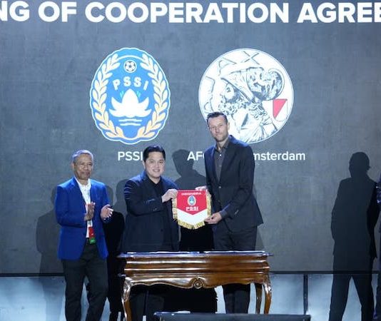 PSSI sign collab with Ajax